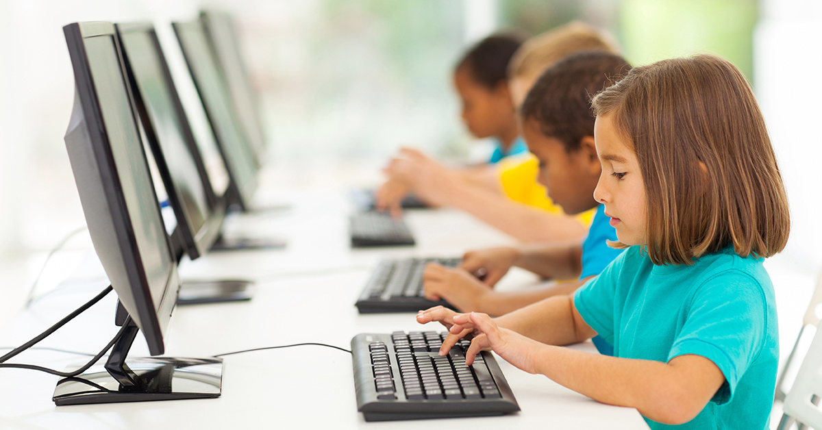 kids-in-computer-lab-LinkedIn-1200x638